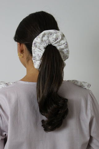 SLOW BLOOM SCRUNCHIE